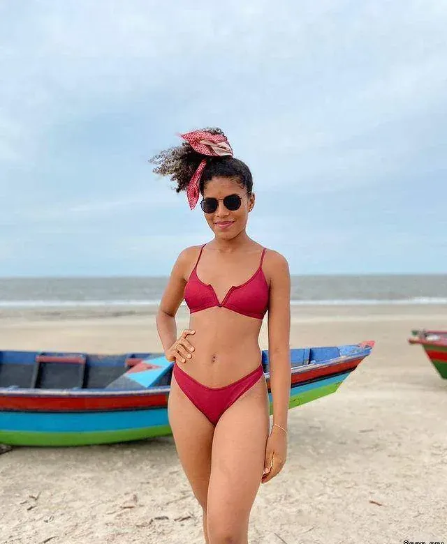 Vidiane_Black Saint-Nazaire